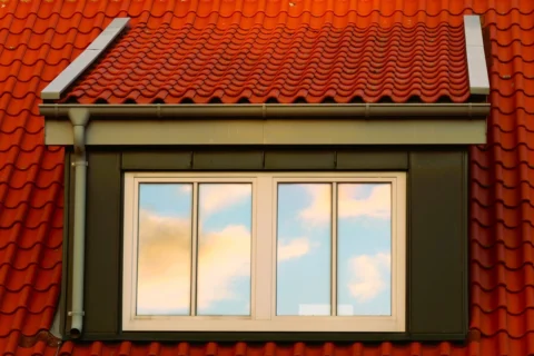 How to Repair a Broken Roof Tile