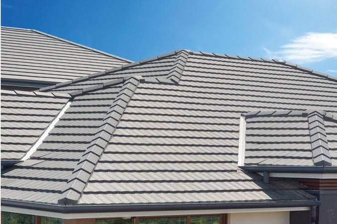 Flat Roofing vs Sloped Roofing: Which Is Better for Your Property?