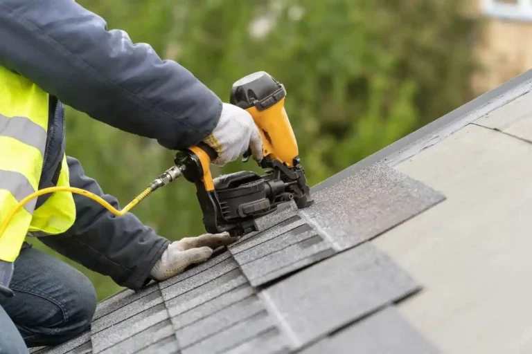 Roof Leak Repair in Etobicoke: Signs, Causes & Solutions