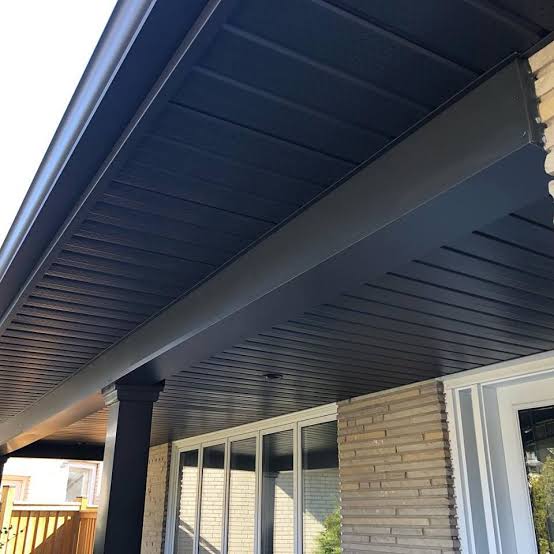 How Weather Affects Home Siding in Etobicoke and When to Replace It